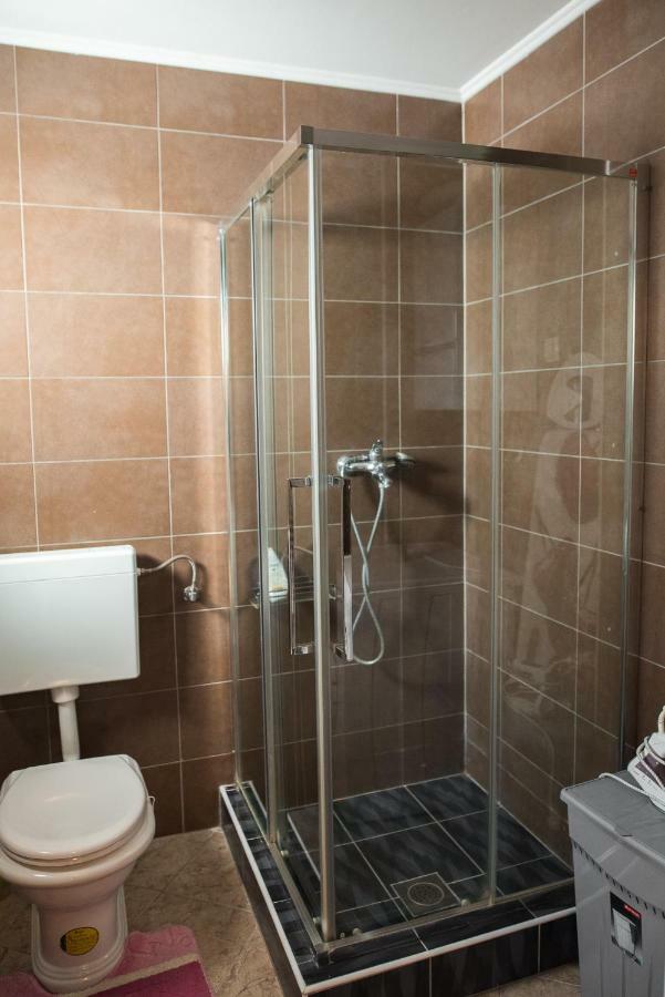 Apartman "Joka" Ðakovo Exteriör bild