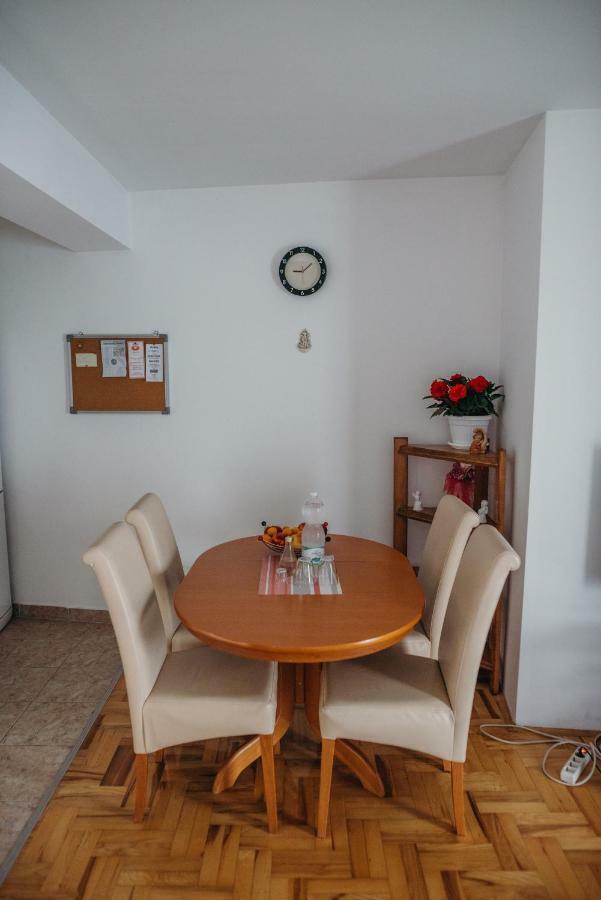 Apartman "Joka" Ðakovo Exteriör bild