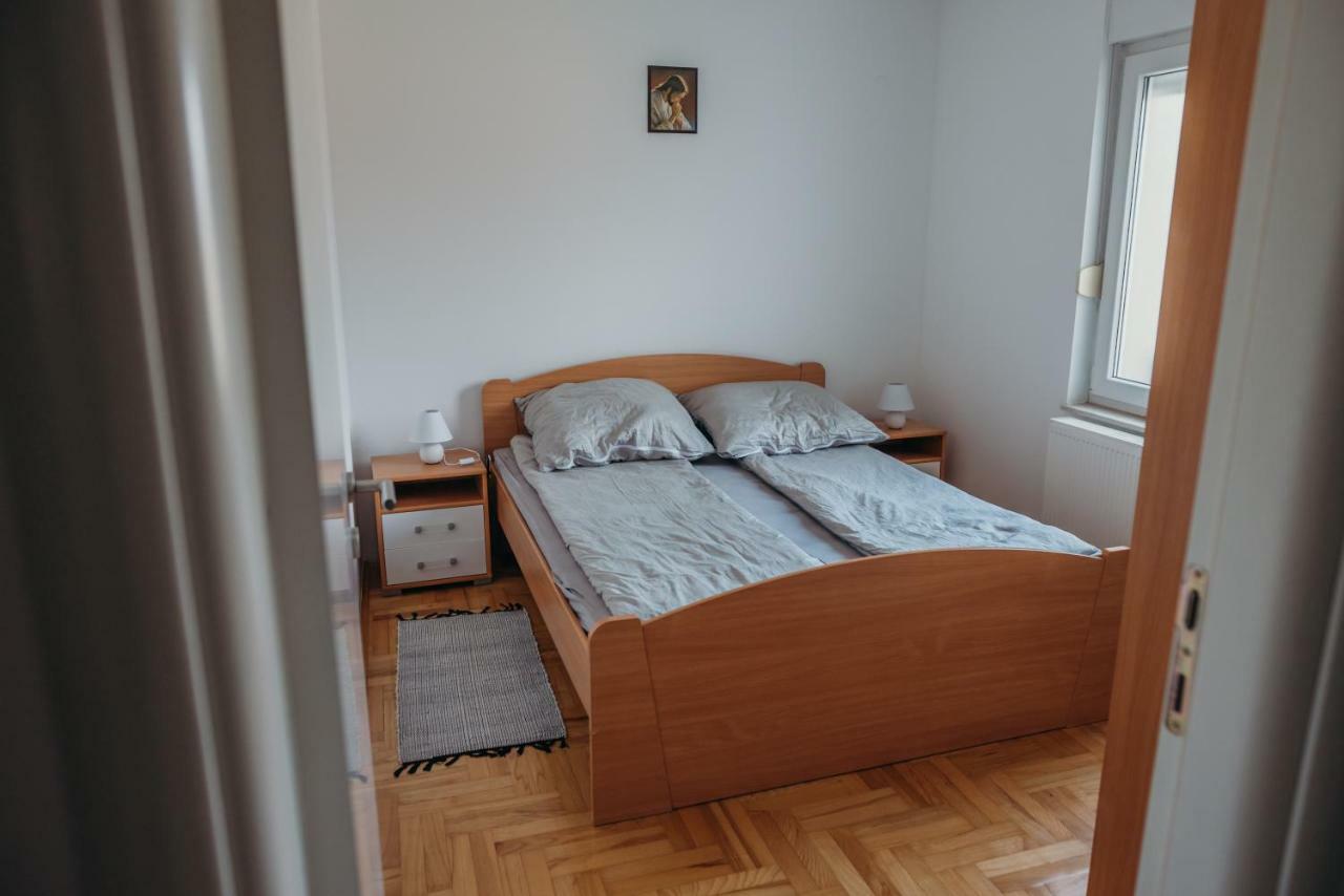 Apartman "Joka" Ðakovo Exteriör bild