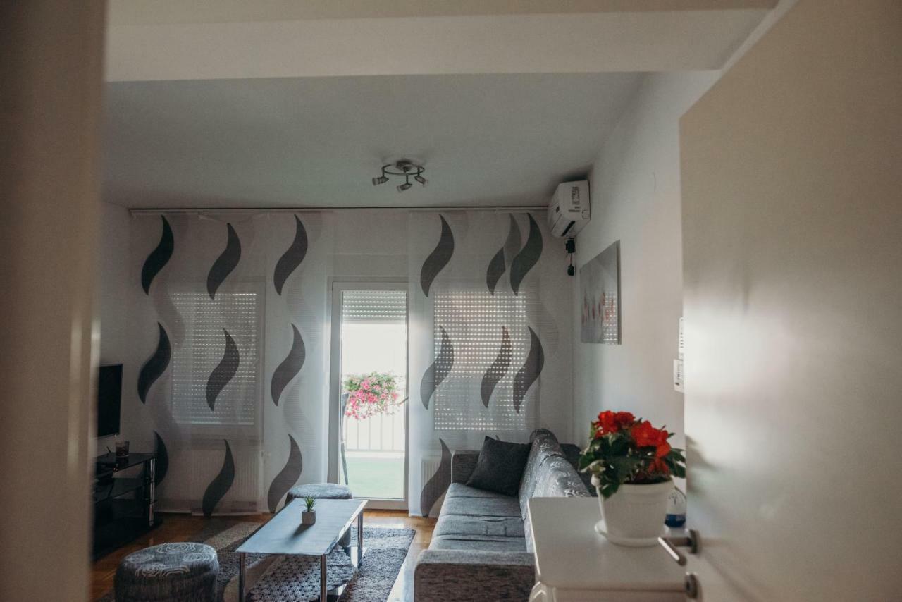 Apartman "Joka" Ðakovo Exteriör bild