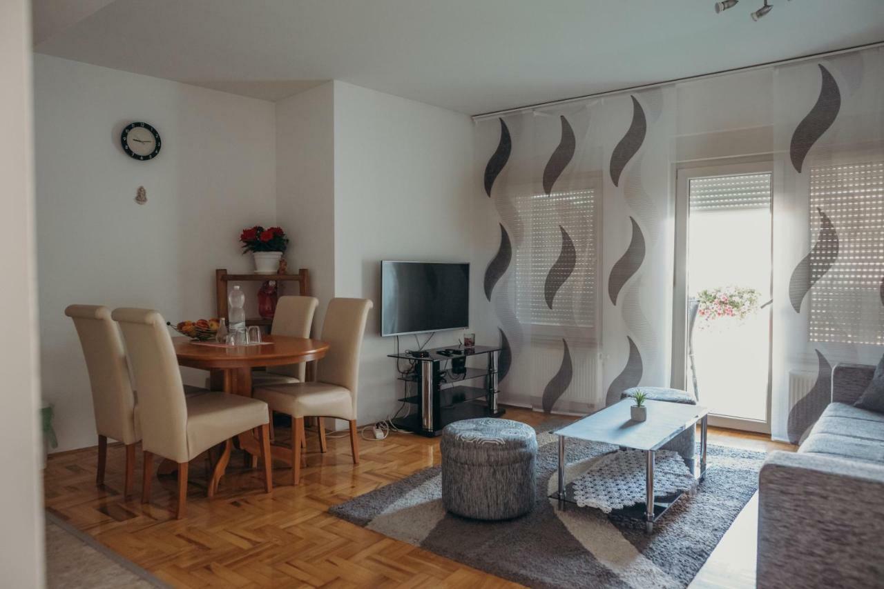 Apartman "Joka" Ðakovo Exteriör bild