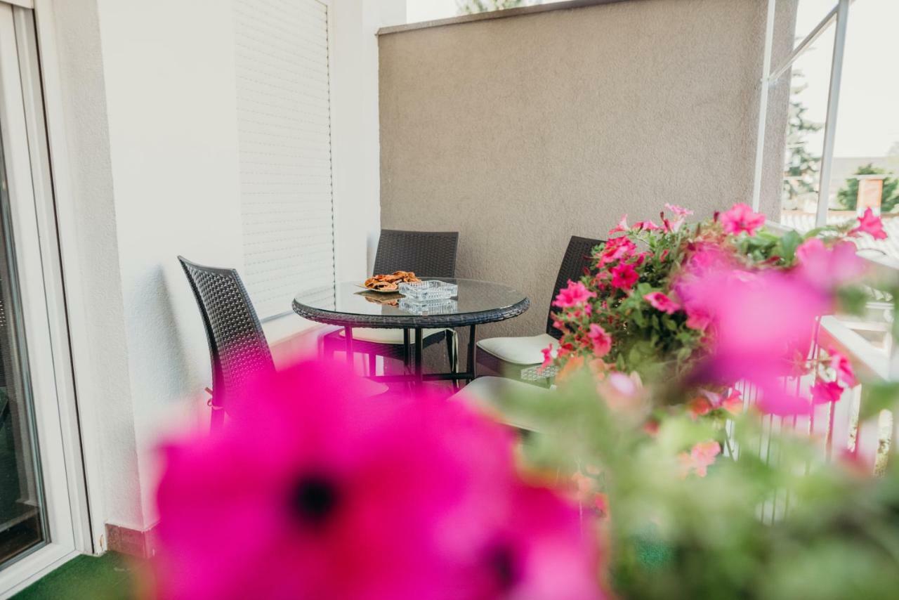Apartman "Joka" Ðakovo Exteriör bild